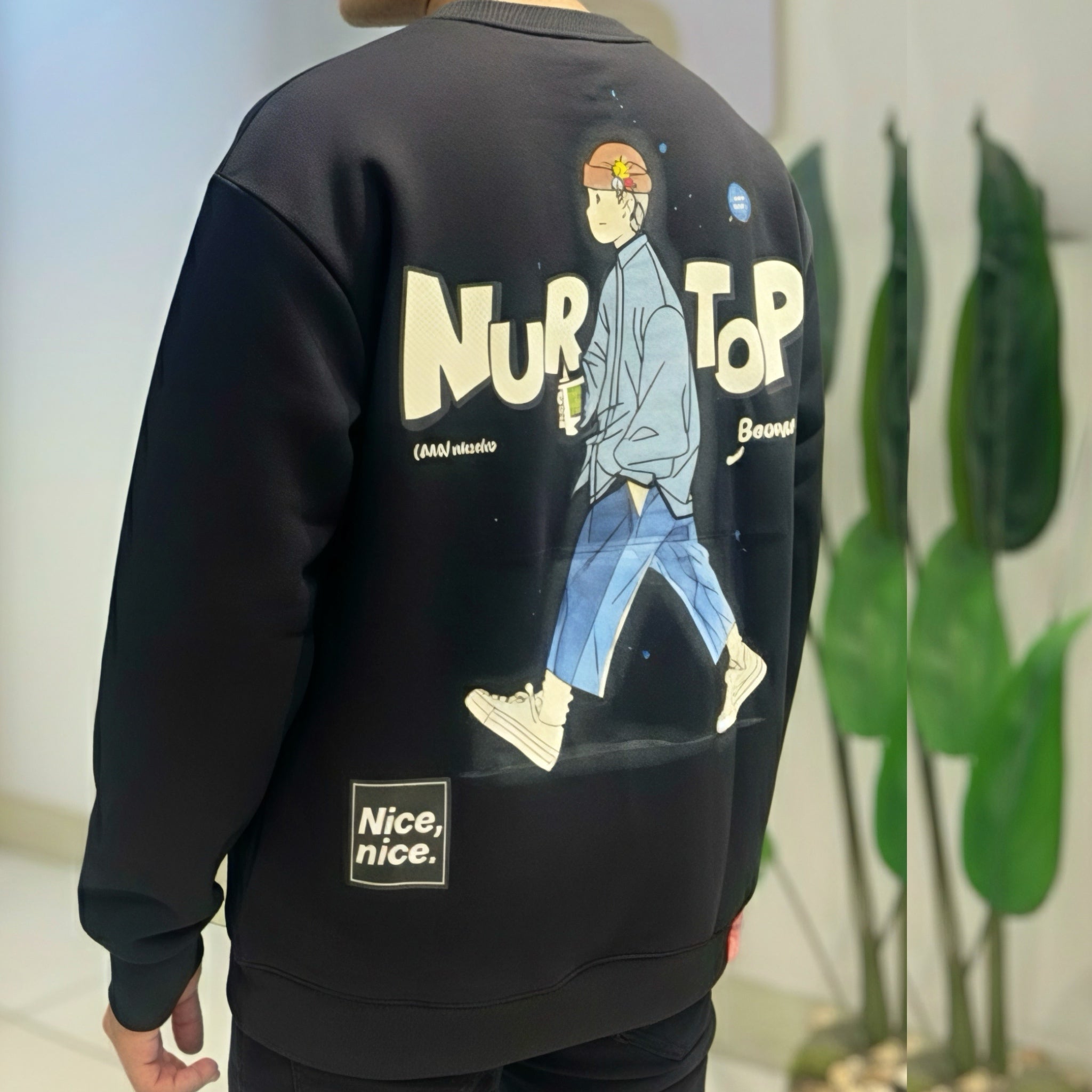 NuR Top Premium Graphic Sweatshirt